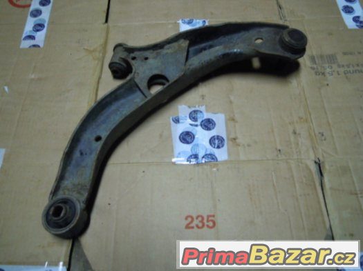 Mazda 323 BJ, r.v. 98 - 03 - levé rameno přední nápravy – fotografie 2