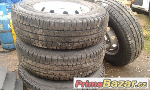 225 75 16 C 116Q Michelin Camping – fotografie 1