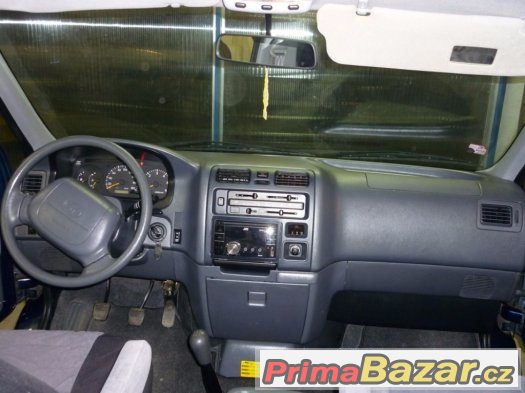 Prodám Toyota Hia-ce 2.5 D4-D, r. 2005, 8-místná – fotografie 5