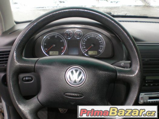 VW Passat 1,9 ccm TDI/96 kW - velmi zachovalý – fotografie 5