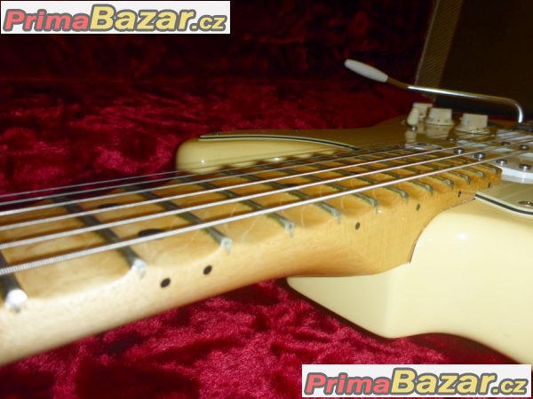 FENDER Yngwie Malmsteen Stratocaster – fotografie 6