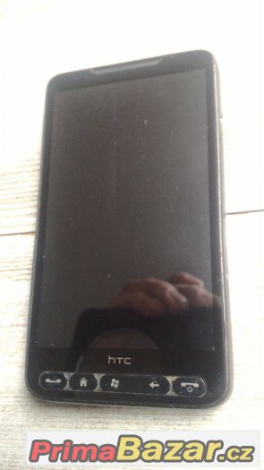 HTC HD2 na nd + zákl deska a záda – fotografie 1