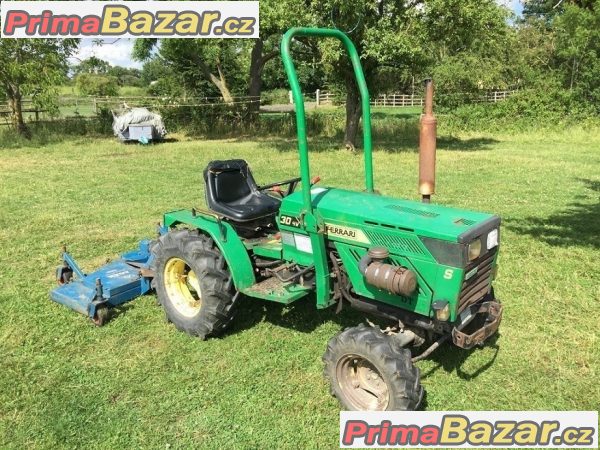 Malotraktor Ferrari 30 -- ve skvělém stavu! – fotografie 3