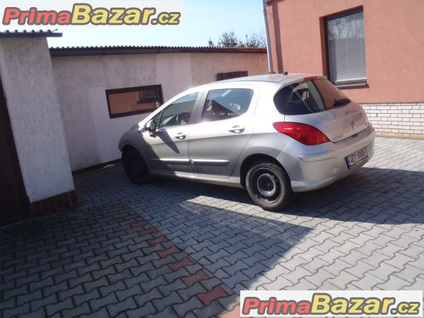 PEUGEOT 308 havarovany bok + p – fotografie 1