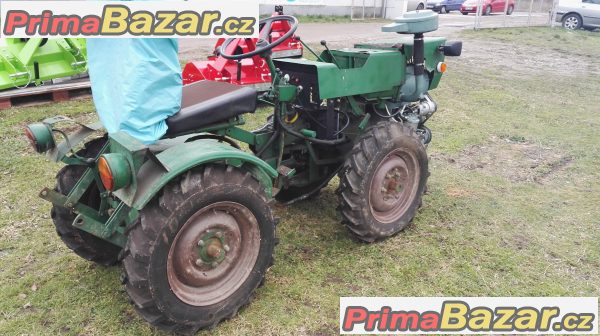 Malotraktor TK-12 – fotografie 3