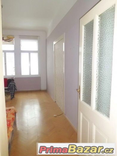 OV, 3+1 s původními prvky, k rekonstrukci, Praha 5 - Smíchov – fotografie 5