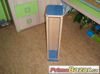 stojan na CD nebo DVD