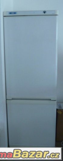 Lednice s mrazákem Zanussi ZFC-22/9 RD – fotografie 1