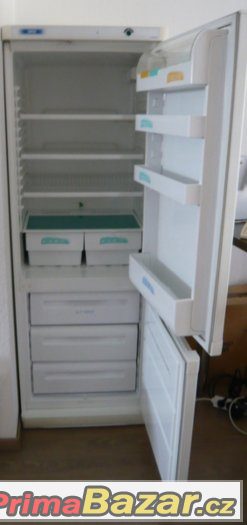 Lednice s mrazákem Zanussi ZFC-22/9 RD – fotografie 2