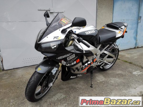 Yamaha YZF R1 – fotografie 1