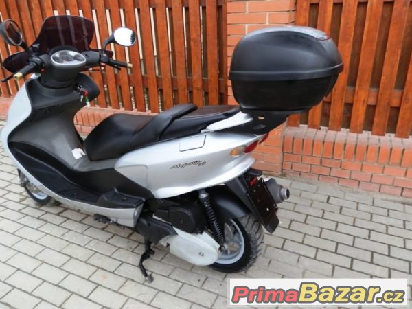 Yamaha Majesty 180, skútr – fotografie 4