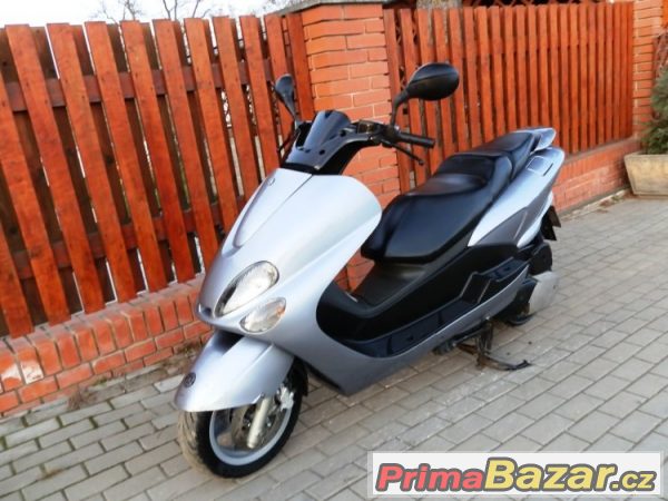 Yamaha Majesty 125, skútr – fotografie 6