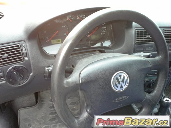 VW Golf 1.9TDi Variant – fotografie 5