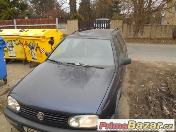 VW Golf 1,9 TD combi – fotografie 4