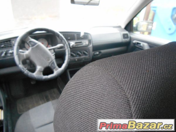 VW Golf 1,9 TD combi – fotografie 5