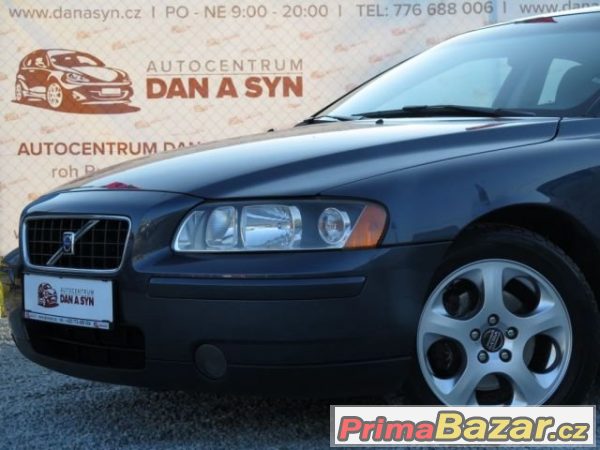 Volvo S60, 2.4 D 96KW Momentum, limuzína, nafta – fotografie 1