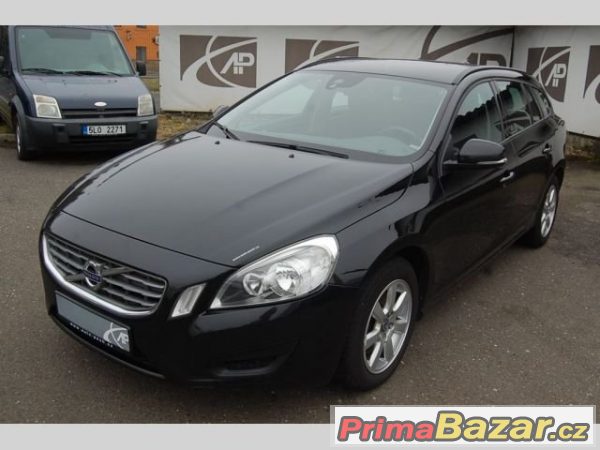Volvo V60, D2 Momentum – fotografie 2