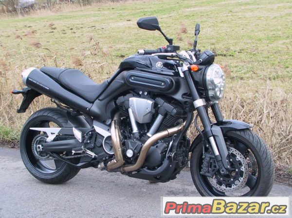 Yamaha MT-01, nakedbike – fotografie 1