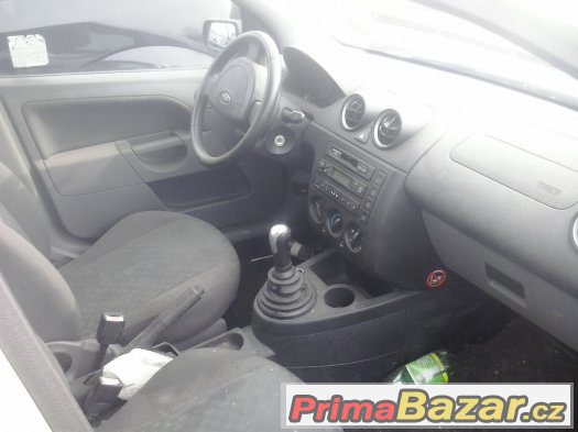 Fiesta 1.4 TDCi rok 2005 - motor OK , vcelku na dily – fotografie 5