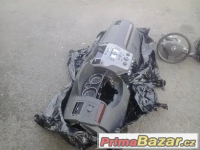 Kompletni palubni deska Zafira 2008 vcetne volantu atd