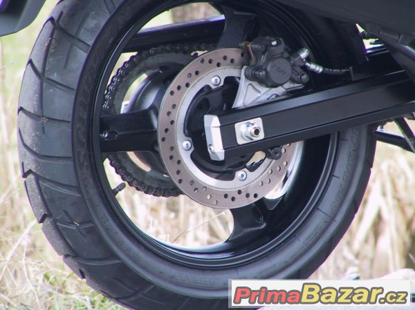 Suzuki DL 650 V-Strom, enduro silniční – fotografie 5