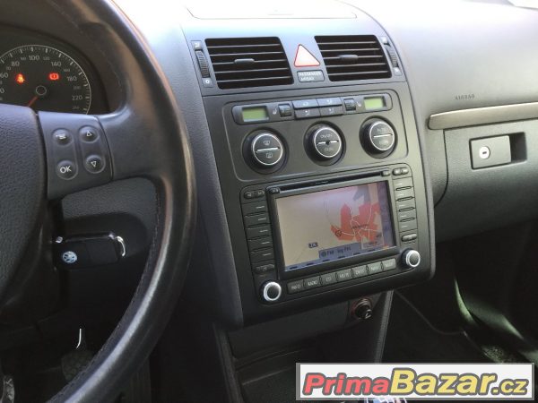 Volkswagen Touran Highline"Navi" – fotografie 5
