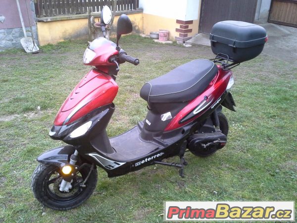 Skutr Longia Speedjet – fotografie 2