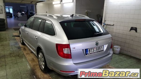Škoda Superb, kombi, nafta – fotografie 2