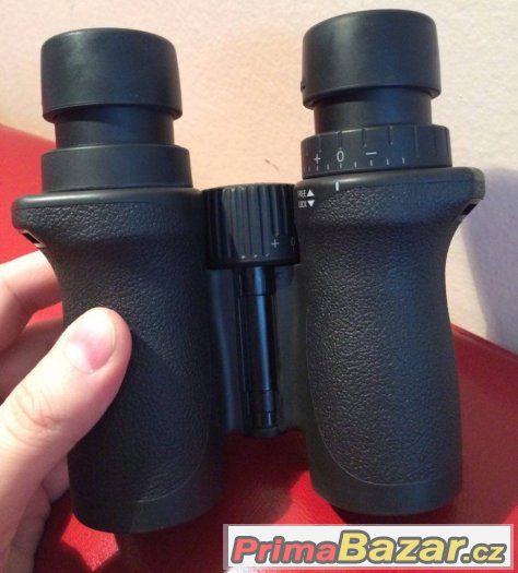 Dalekohled Nikon High Grade 10x32 p.c. 33500 – fotografie 2