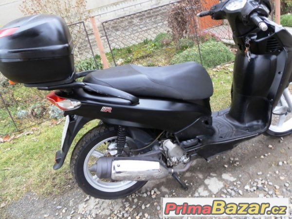 Sym HD 200 i.e, skútr – fotografie 3