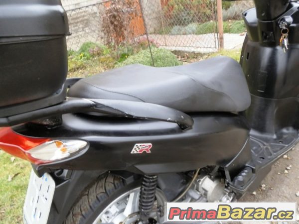 Sym HD 200 i.e, skútr – fotografie 4