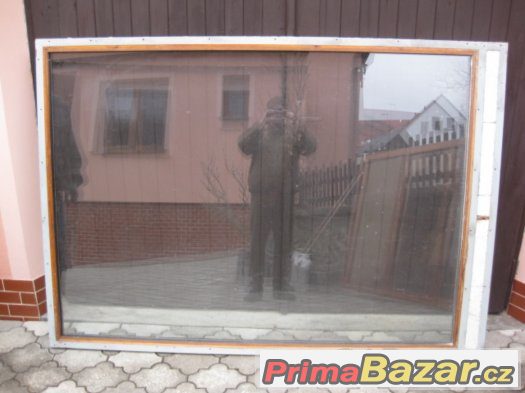Prodám prosklenou výlohu 2500 Kč – fotografie 1