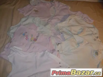 9 x body pro holčičku vel. od 74