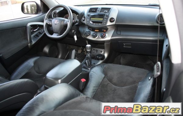 Toyota RAV-4 III  – fotografie 6
