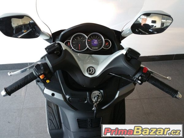 Skútr SYM GTS 125i ABS – fotografie 3