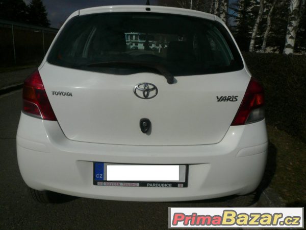 Toyota Yaris 1,0 r.v.2009 koup.v ČR – fotografie 3