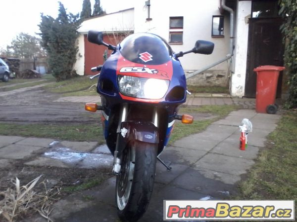 Suzuki gsx-r 750 srad – fotografie 5