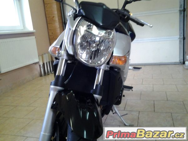 Suzuki GXR 600 – fotografie 4