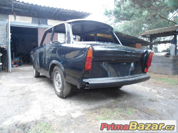 Trabant 601 + MNOHO dílů – fotografie 2