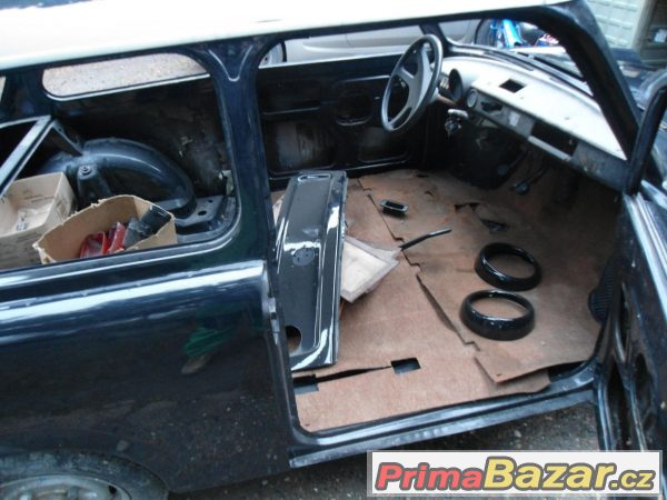 Trabant 601 + MNOHO dílů – fotografie 4