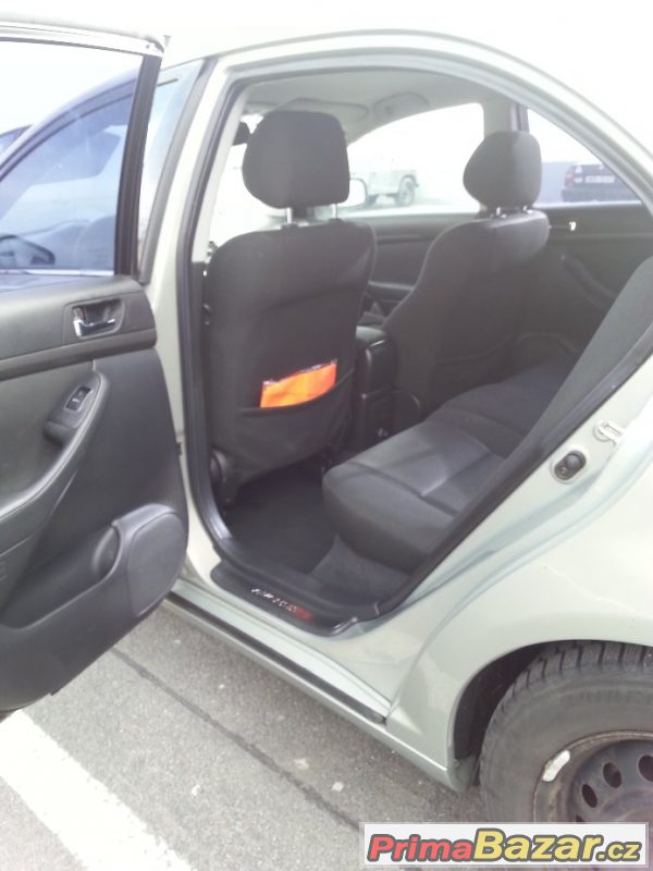 Toyota Avensis Liftback 1,8 LPG – fotografie 3
