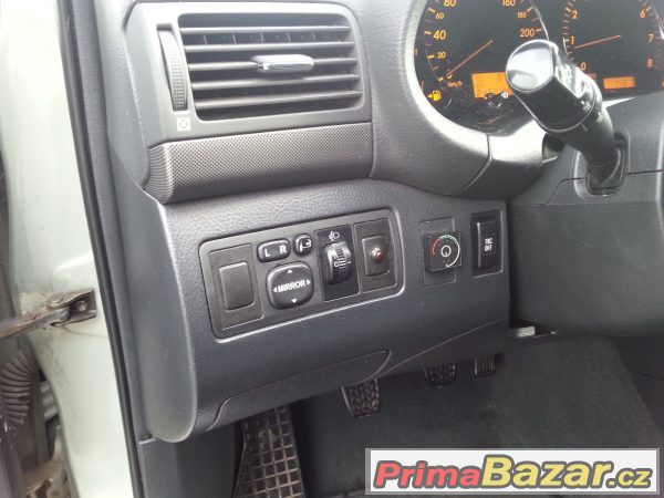 Toyota Avensis Liftback 1,8 LPG – fotografie 4