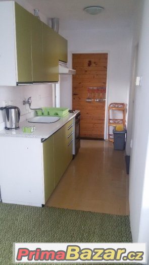 APARTMÁN v RD 1+1-okolí HK-bez kauce-super cena – fotografie 3