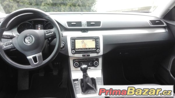 VW Passat  B7 2.0TDI - Highline  – fotografie 5