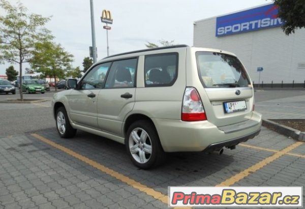 Subaru Forester 2,5XT – fotografie 4