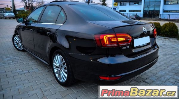 VW JETTA HYBRID 1.4 TSI – fotografie 4