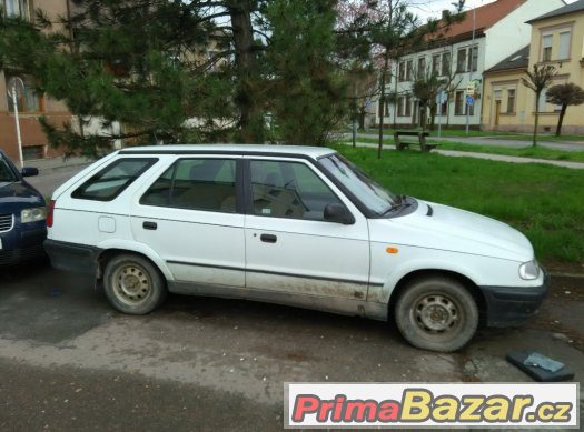 prodám Felicii kombi – fotografie 3