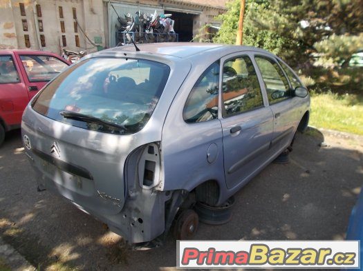 Citroen Xara Picasso Anglie – fotografie 2