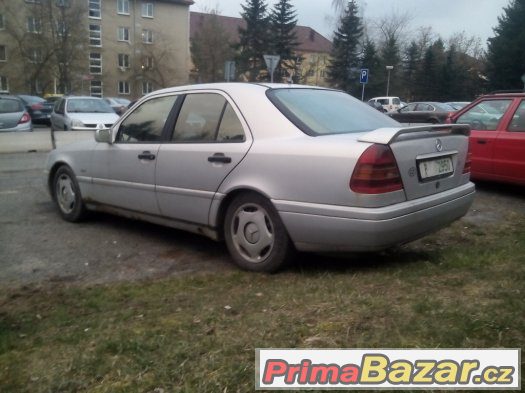 PRODAM NEBO vymenim MERCEDES C 200 – fotografie 4