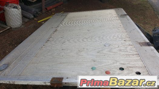 Hydraulická plošina - čelo – fotografie 3